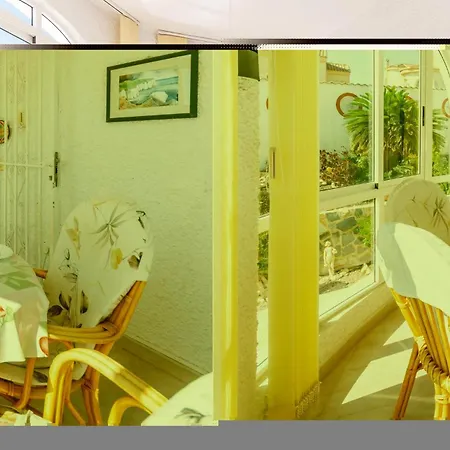 Stunning In With Kitchen Holiday home *